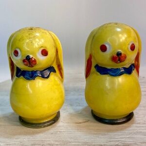 Vintage Yellow Bunny Rabbit Salt and Pepper Shakers Ceramic Japan Rare